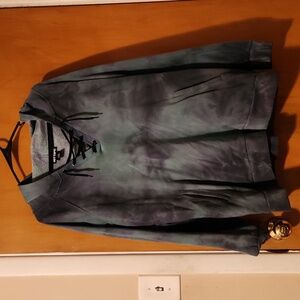 Hot Topic V-neck Laddice Tye Dye Hoodie Size 2